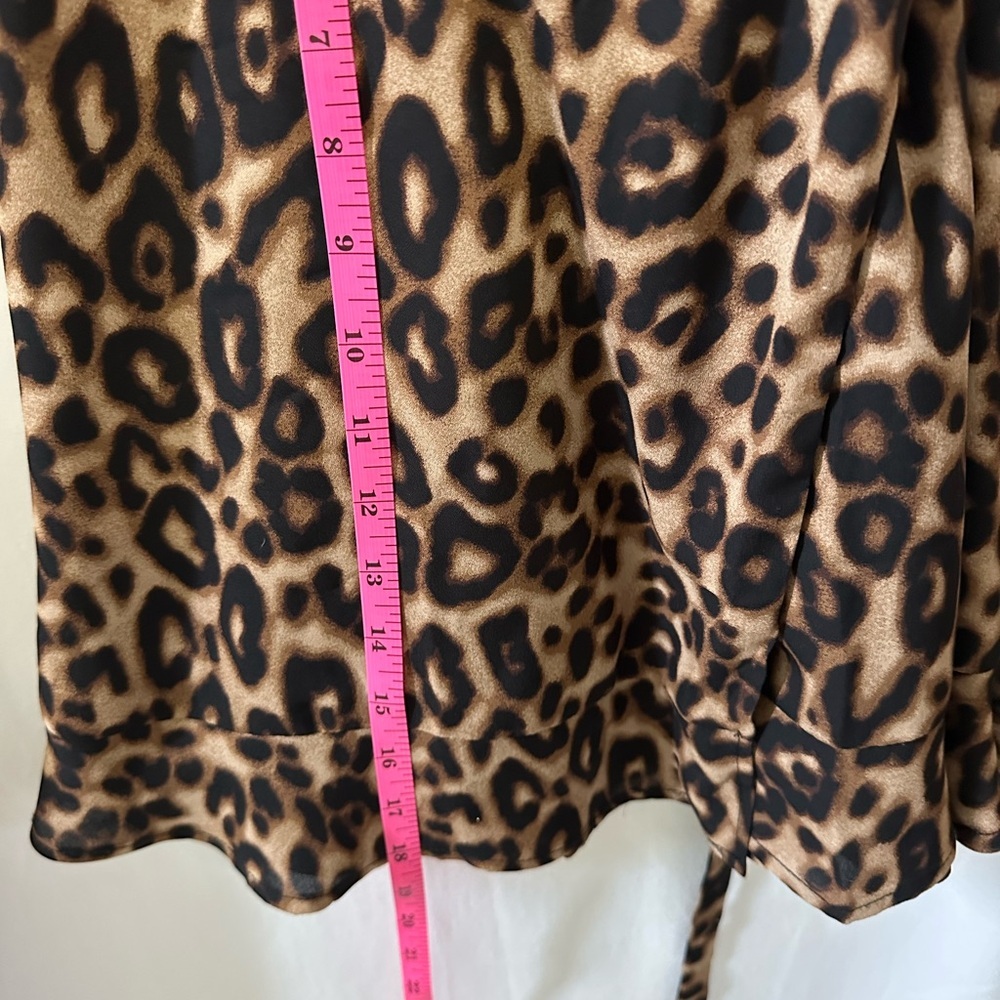 Blue Rain Leopard print Lined Wrap Dress Size Large - Picture 13 of 14